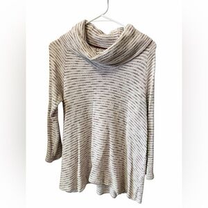 Eyeshadow Cowl Neck Sweater in Cream and Red